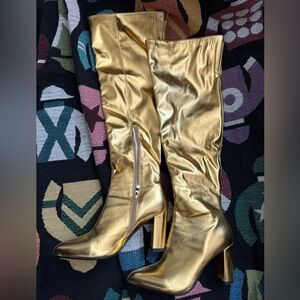 Gorgeous Women's Knee-High Boots